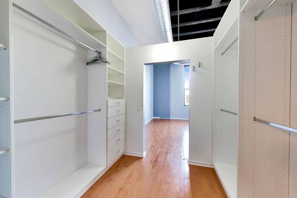 1645 W Ogden Avenue - Photo 27
