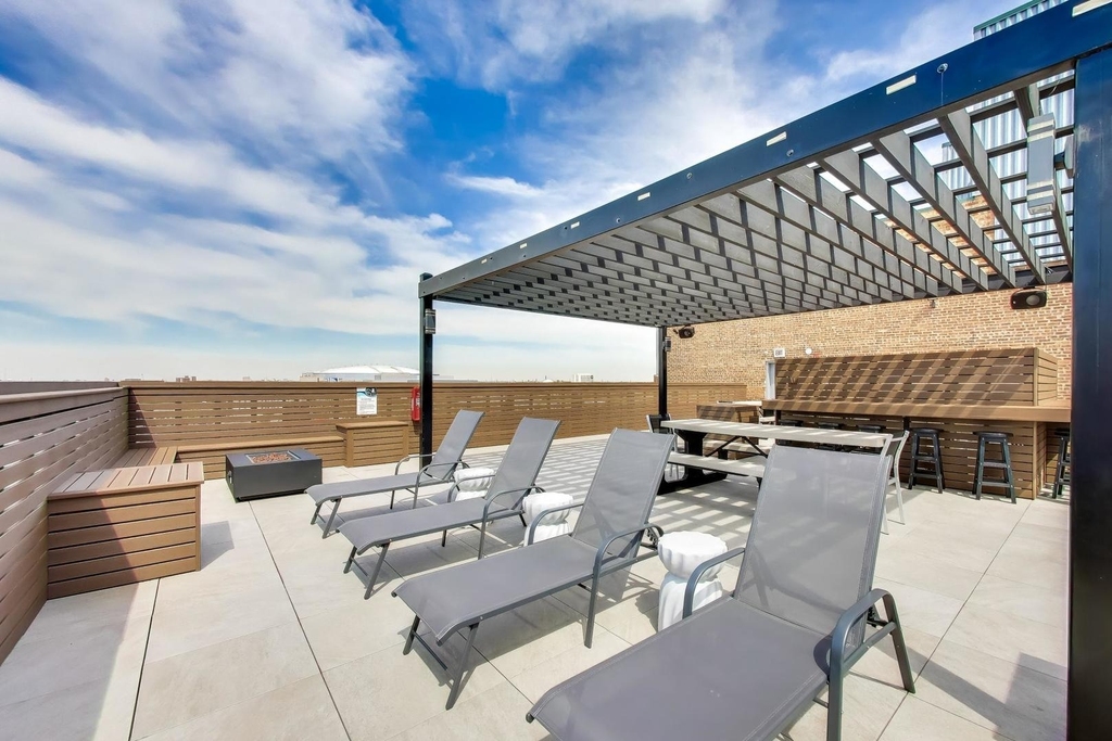 1645 W Ogden Avenue - Photo 45