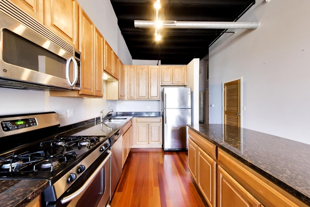 1645 W Ogden Avenue - Photo 19