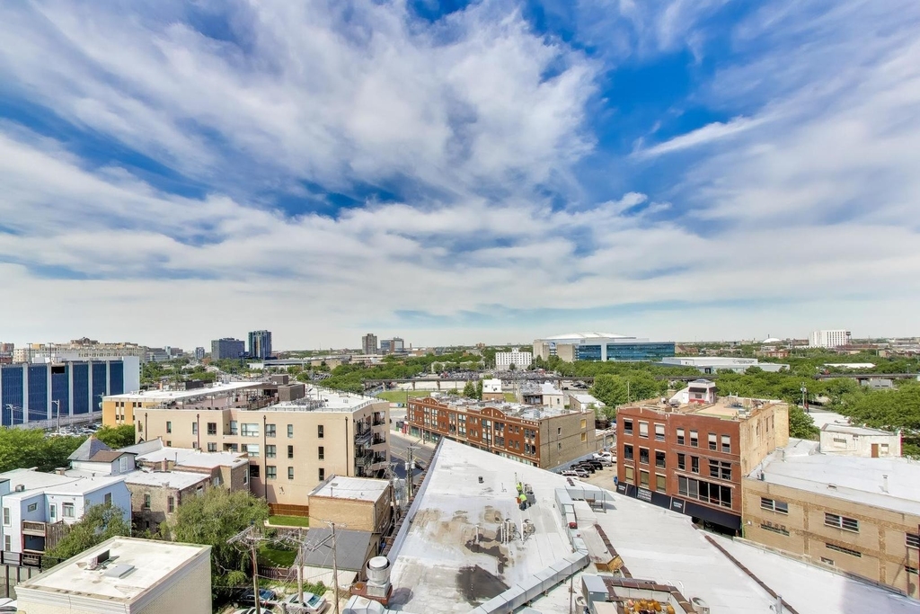 1645 W Ogden Avenue - Photo 46