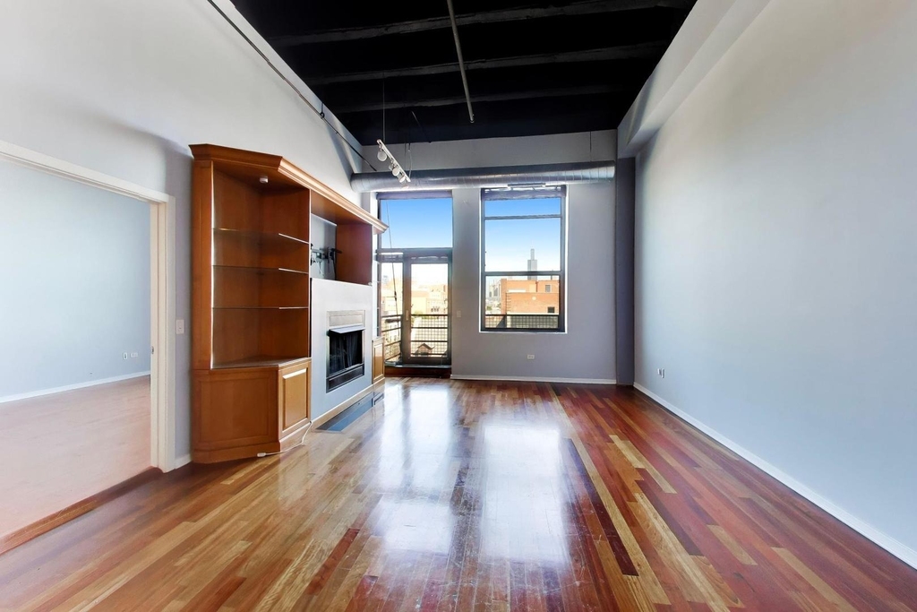 1645 W Ogden Avenue - Photo 11