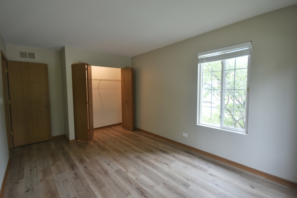 370 Sandhurst Lane - Photo 29