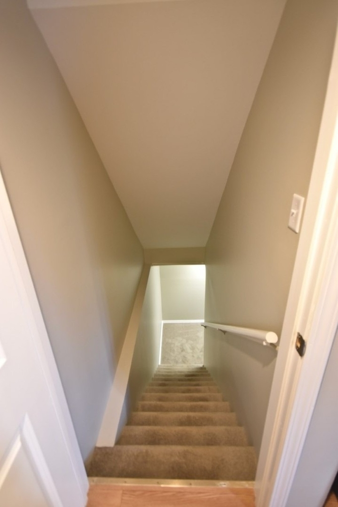 370 Sandhurst Lane - Photo 16
