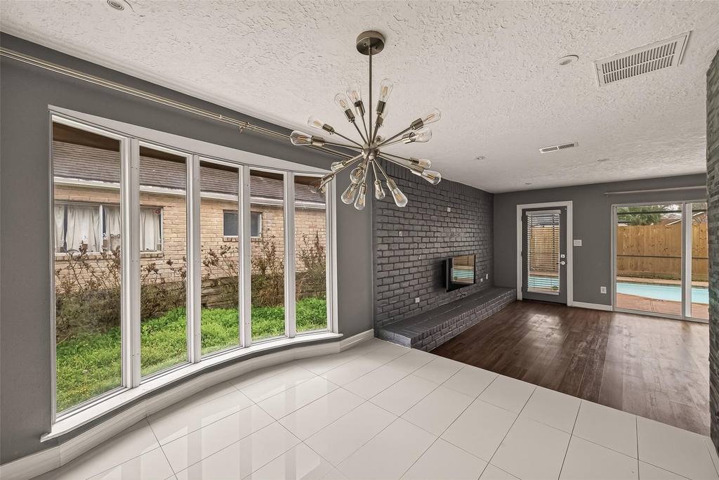 2130 Round Lake Drive - Photo 12