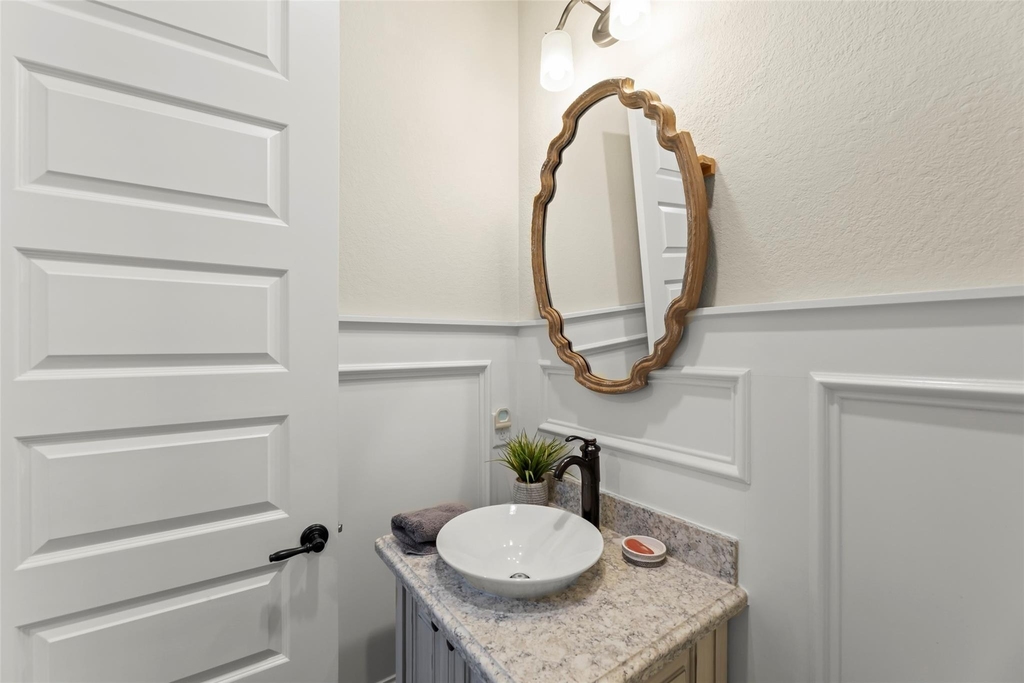 9407 Fox Bend Lane - Photo 3