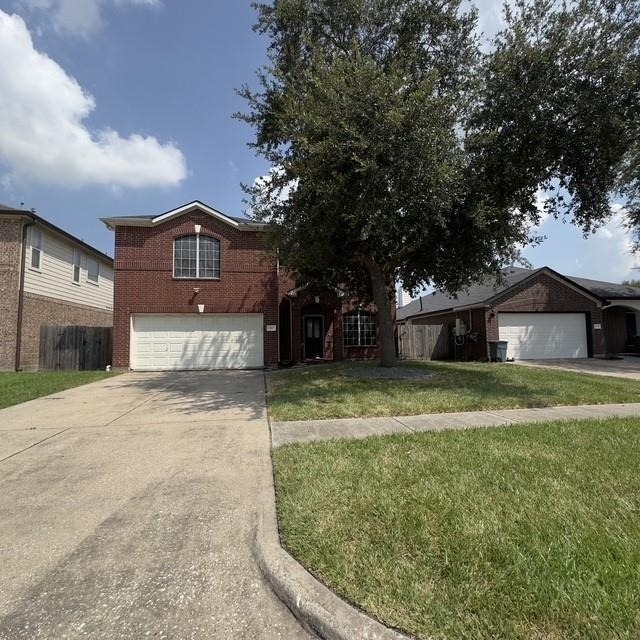 2417 Seguine Drive - Photo 0