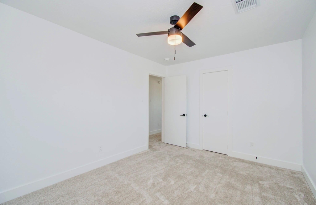 6117 Settlers Square Lane - Photo 31