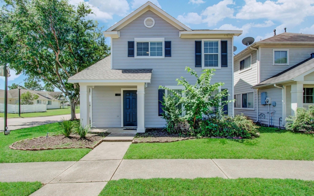 6117 Settlers Square Lane - Photo 0