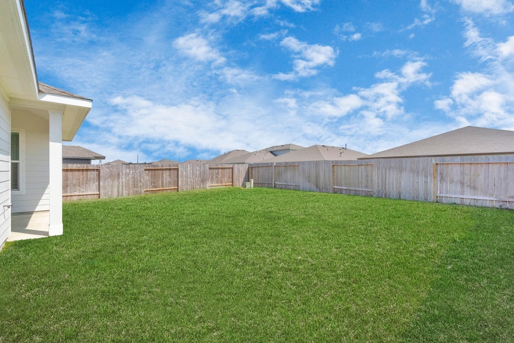 10515 Moon Valley Lane - Photo 20