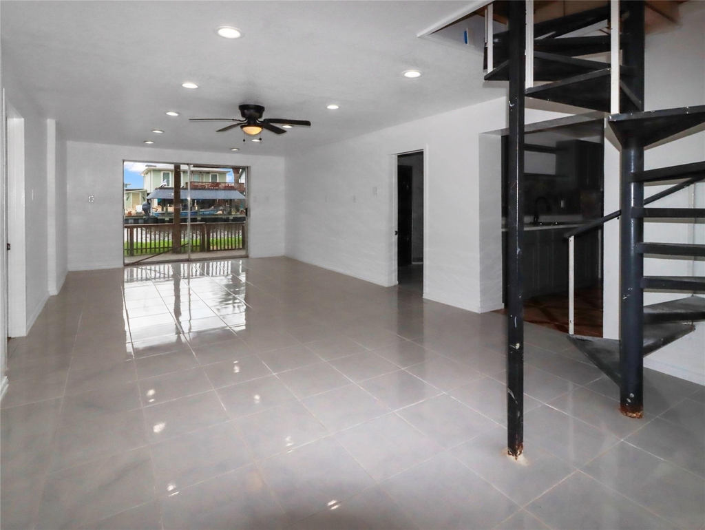 176 Barracuda Street - Photo 1