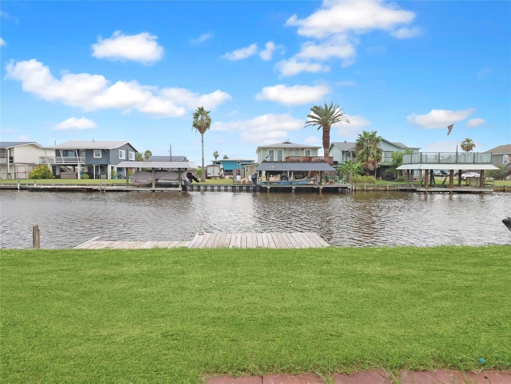176 Barracuda Street - Photo 2