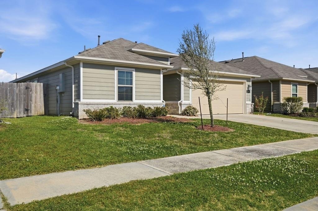 2502 Gelding Manor Drive - Photo 1