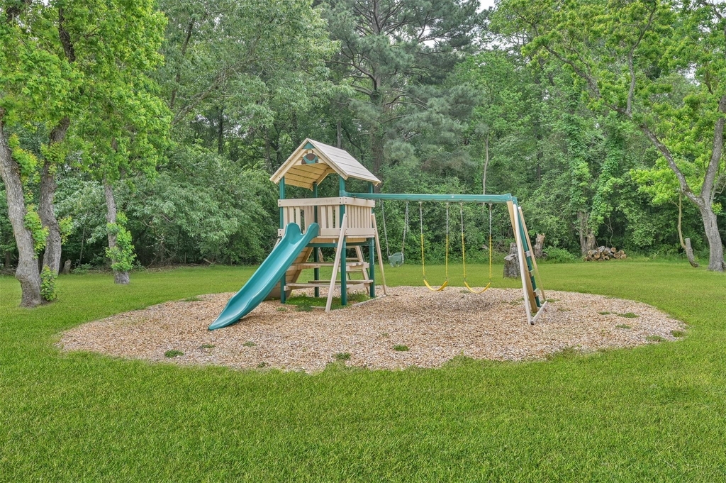 14949 Hwy 105 W - Photo 20