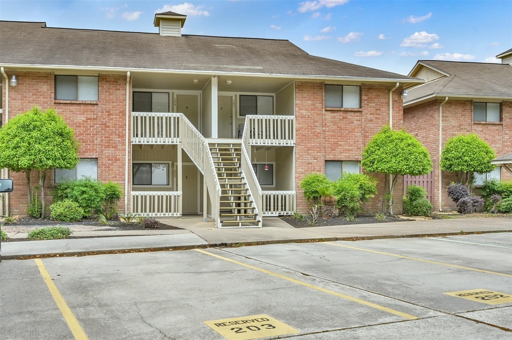 14949 Hwy 105 W - Photo 4