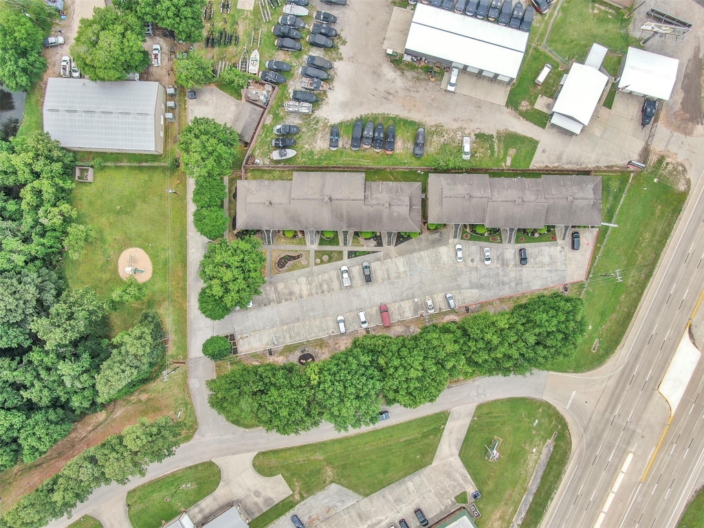 14949 Hwy 105 W - Photo 23