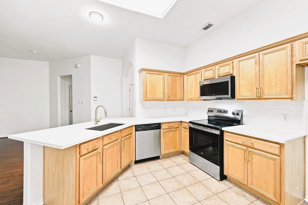 4112 Merlet Drive - Photo 6