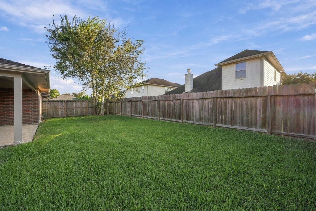 4112 Merlet Drive - Photo 18
