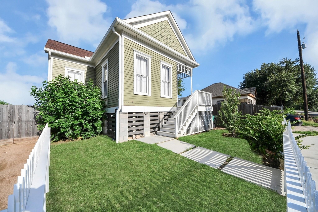 2101 Gregg Street - Photo 1