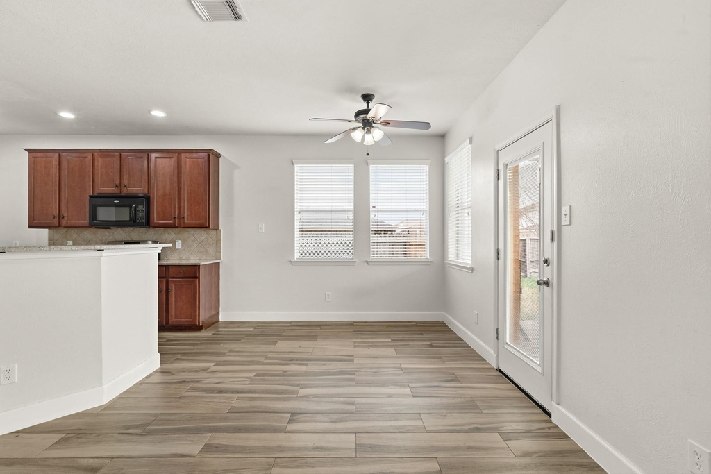 15238 Olmstead Park Drive - Photo 11