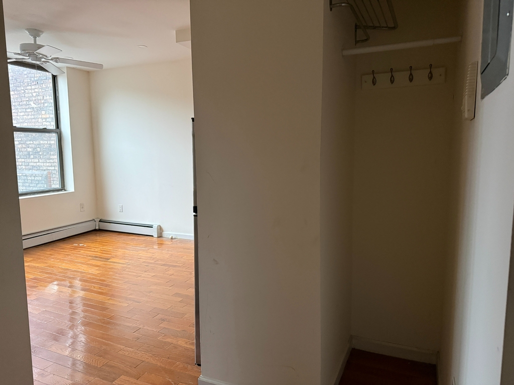 73 Pineapple Street - Photo 10