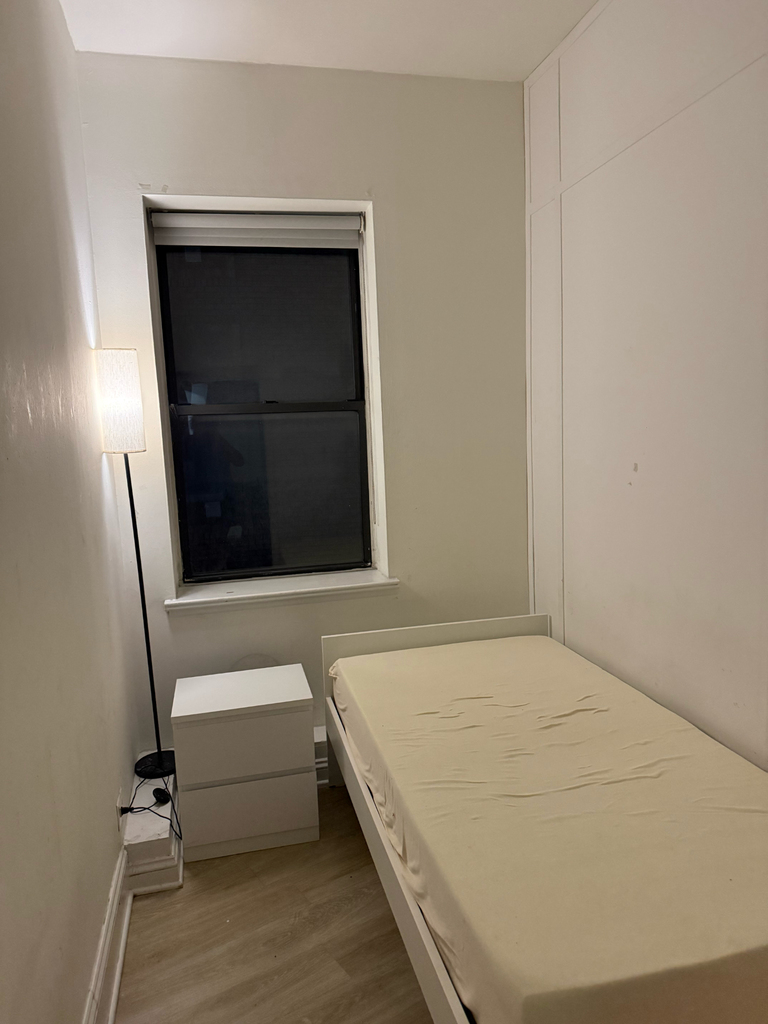 50 West 34th Street - Photo 1