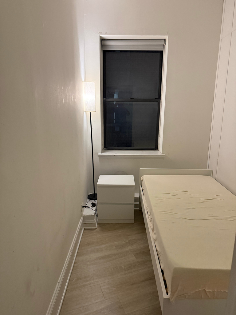 50 West 34th Street - Photo 0