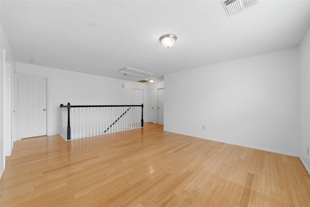7110 Favian Court - Photo 28