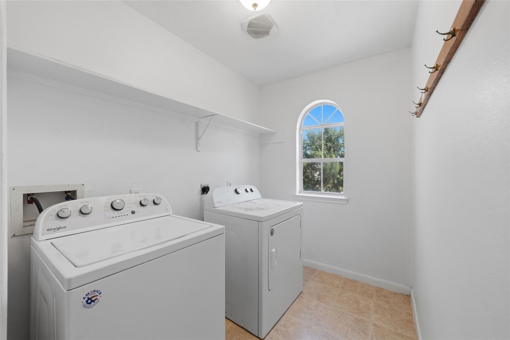 7110 Favian Court - Photo 23