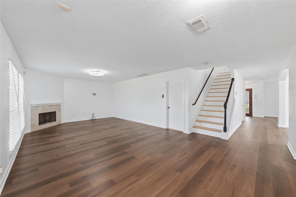 7110 Favian Court - Photo 15