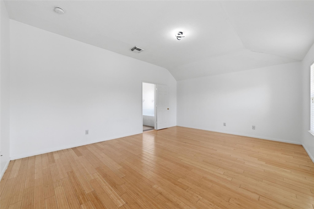 7110 Favian Court - Photo 18