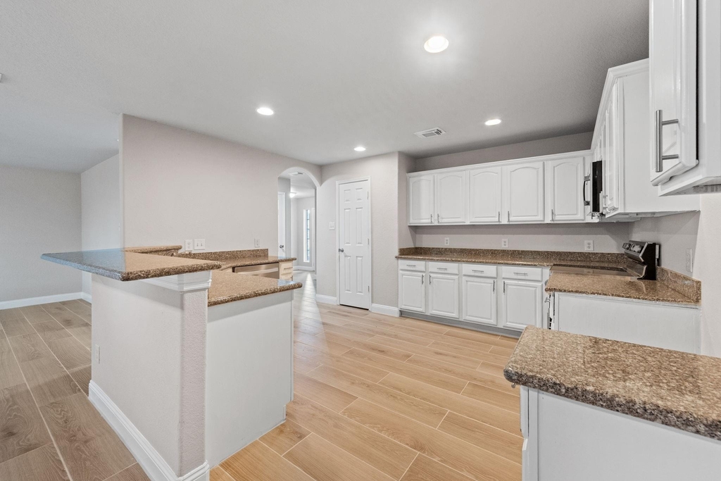 20506 Kenswick Drive - Photo 3
