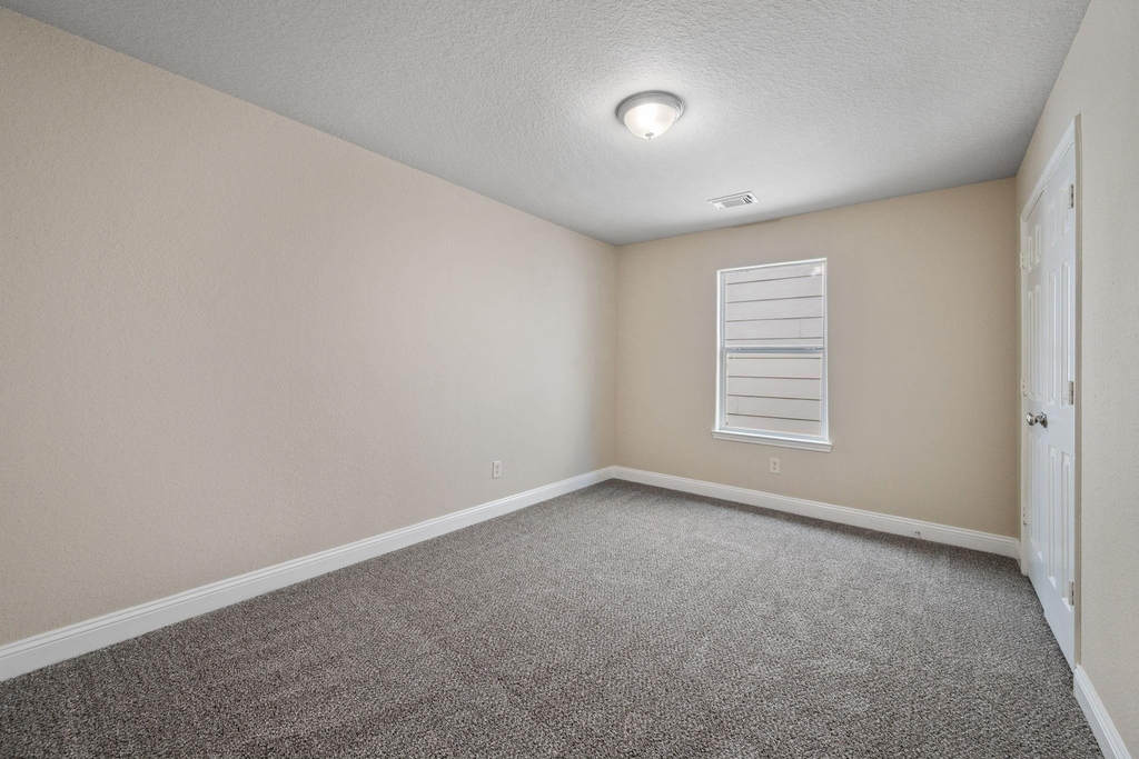 20506 Kenswick Drive - Photo 17