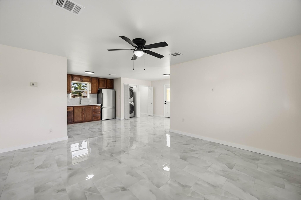 8411 Botany Lane - Photo 5