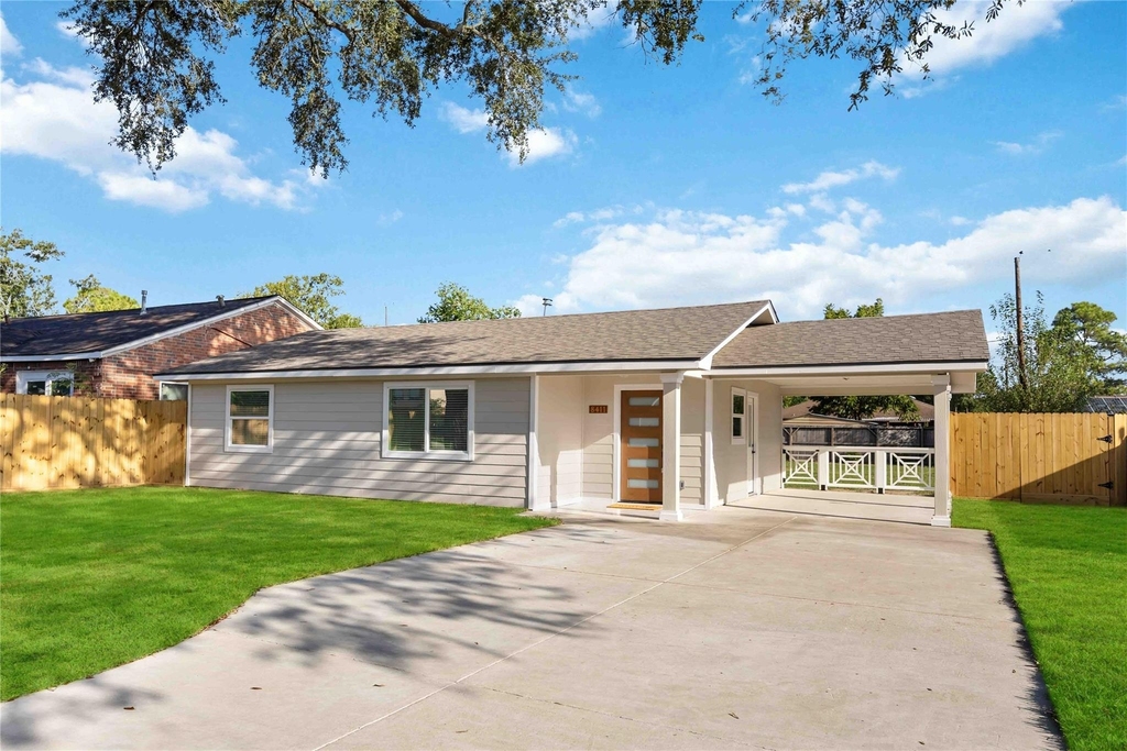 8411 Botany Lane - Photo 1