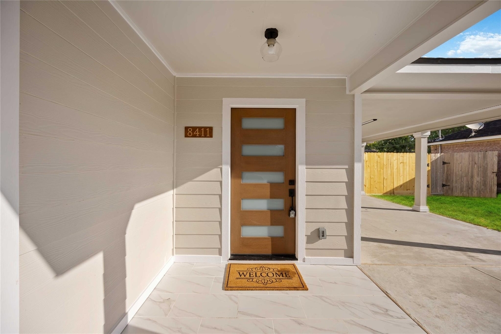 8411 Botany Lane - Photo 2