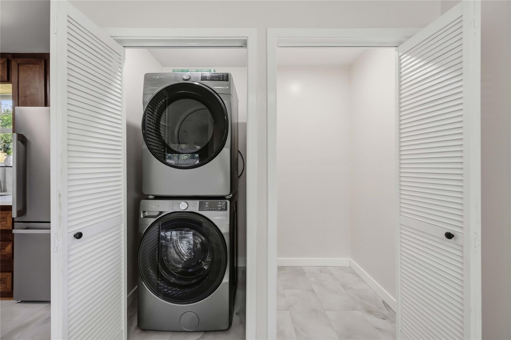 8411 Botany Lane - Photo 7