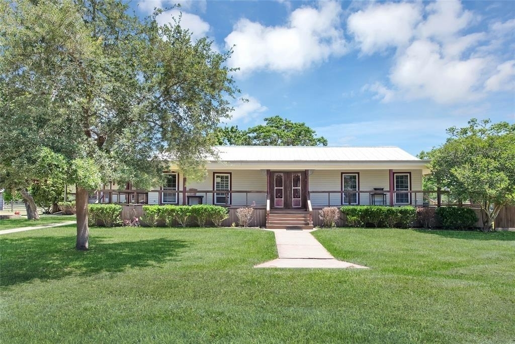 8303 Galler Road - Photo 0