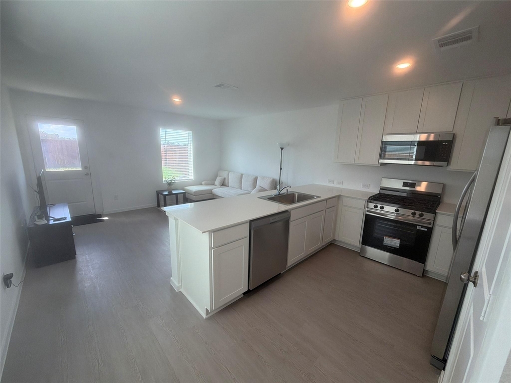 930 Pertuso Lane - Photo 6