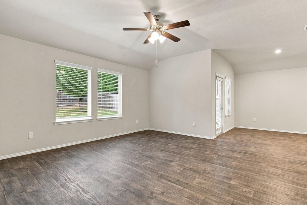 11738 Bari Reef Lane - Photo 9