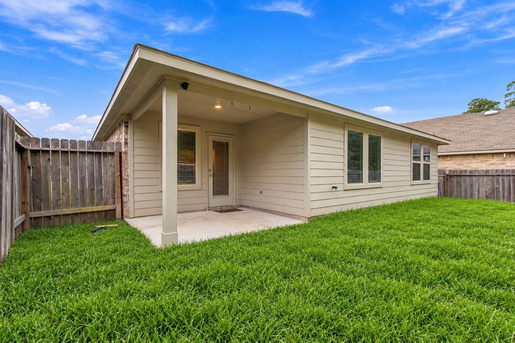 11738 Bari Reef Lane - Photo 2