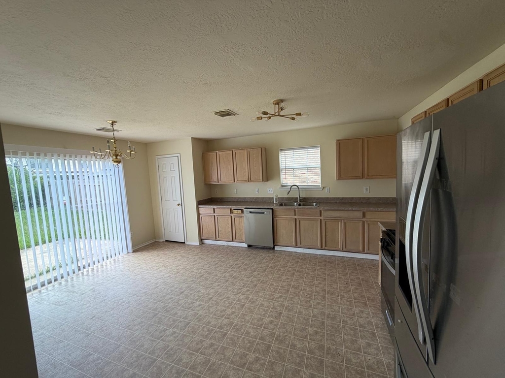 5722 W Harrow Drive - Photo 12