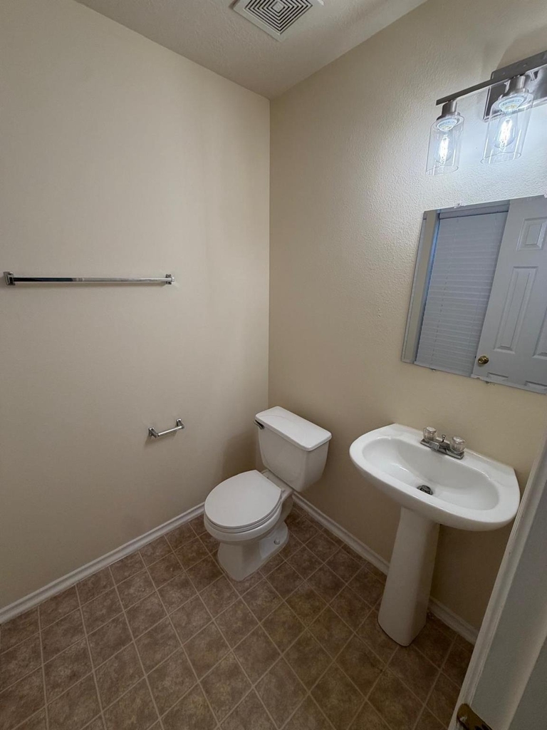 5722 W Harrow Drive - Photo 9