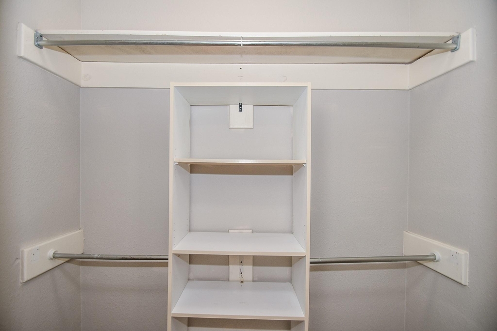 15319 Goodman Street - Photo 11
