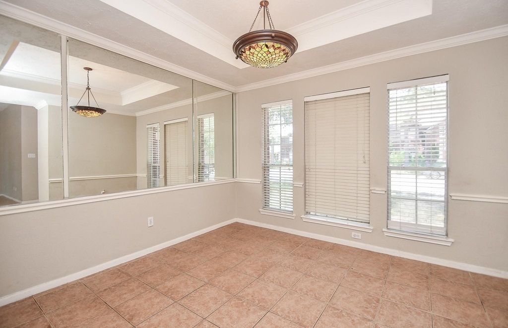 15319 Goodman Street - Photo 4