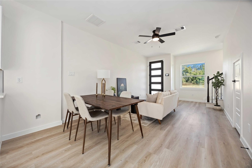 7221 Sandra Street - Photo 8