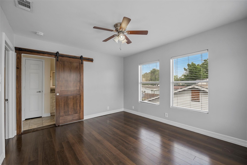 6918 Irvington Boulevard - Photo 3