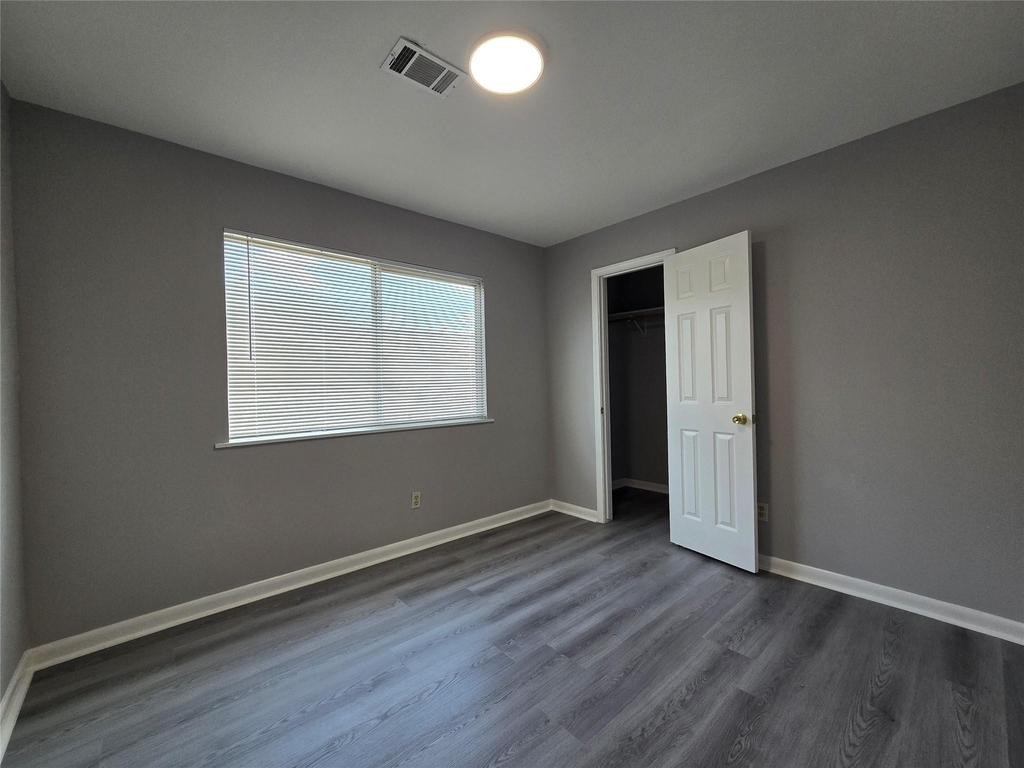 10806 Zircon Court - Photo 13
