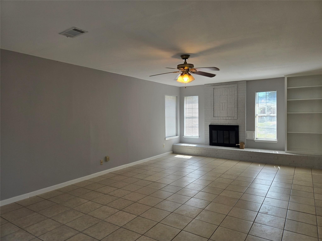 10806 Zircon Court - Photo 3