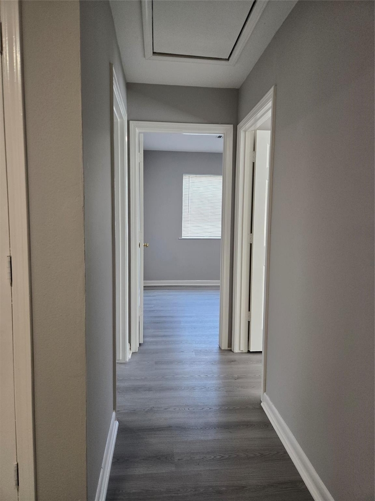 10806 Zircon Court - Photo 10
