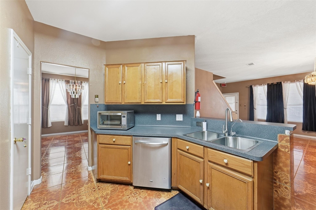 19614 Jackson Brook Way - Photo 8